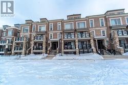 2322 - 20 WESTMEATH LANE Markham, ON L6B 1N5