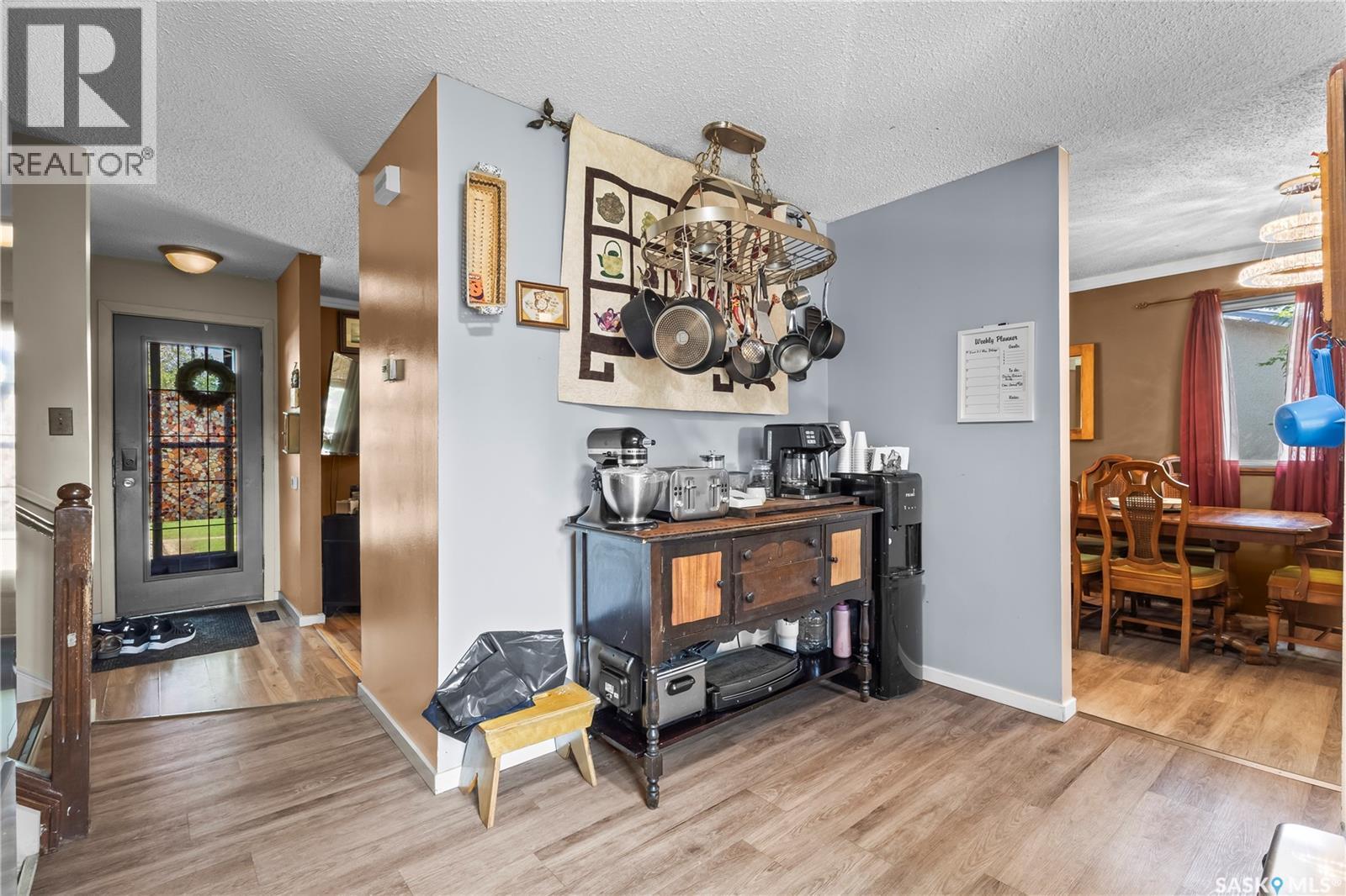 2450 15Th Avenue E, Prince Albert, SK - Indoor Photo Showing Dining Room