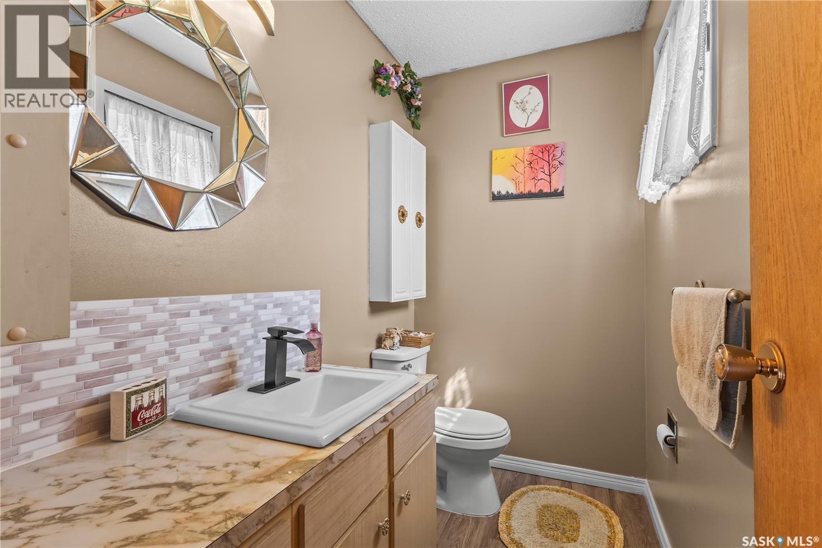 2450 15Th Avenue E, Prince Albert, SK - Indoor Photo Showing Bathroom