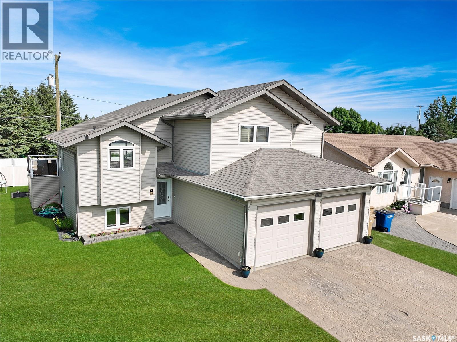 731 Adamson Crescent, Shellbrook, SK - Outdoor