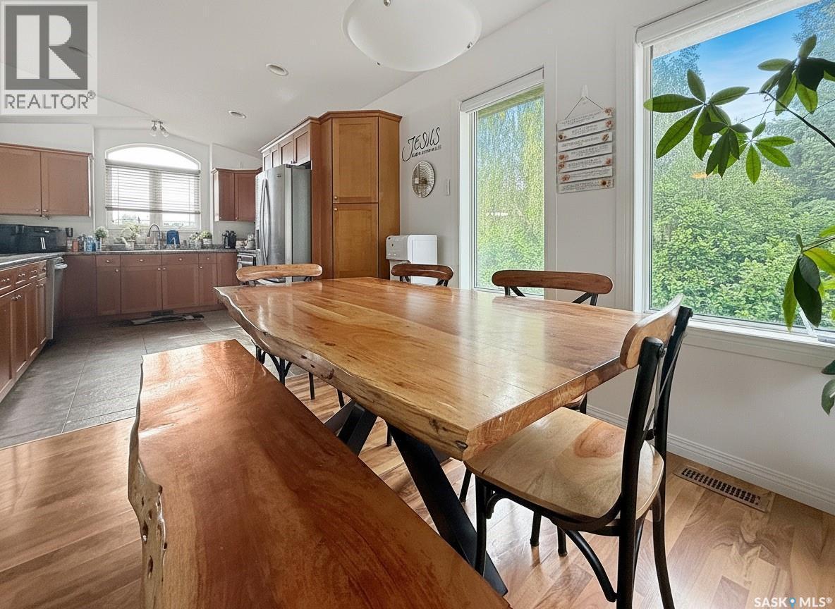 731 Adamson Crescent, Shellbrook, SK - Indoor Photo Showing Dining Room