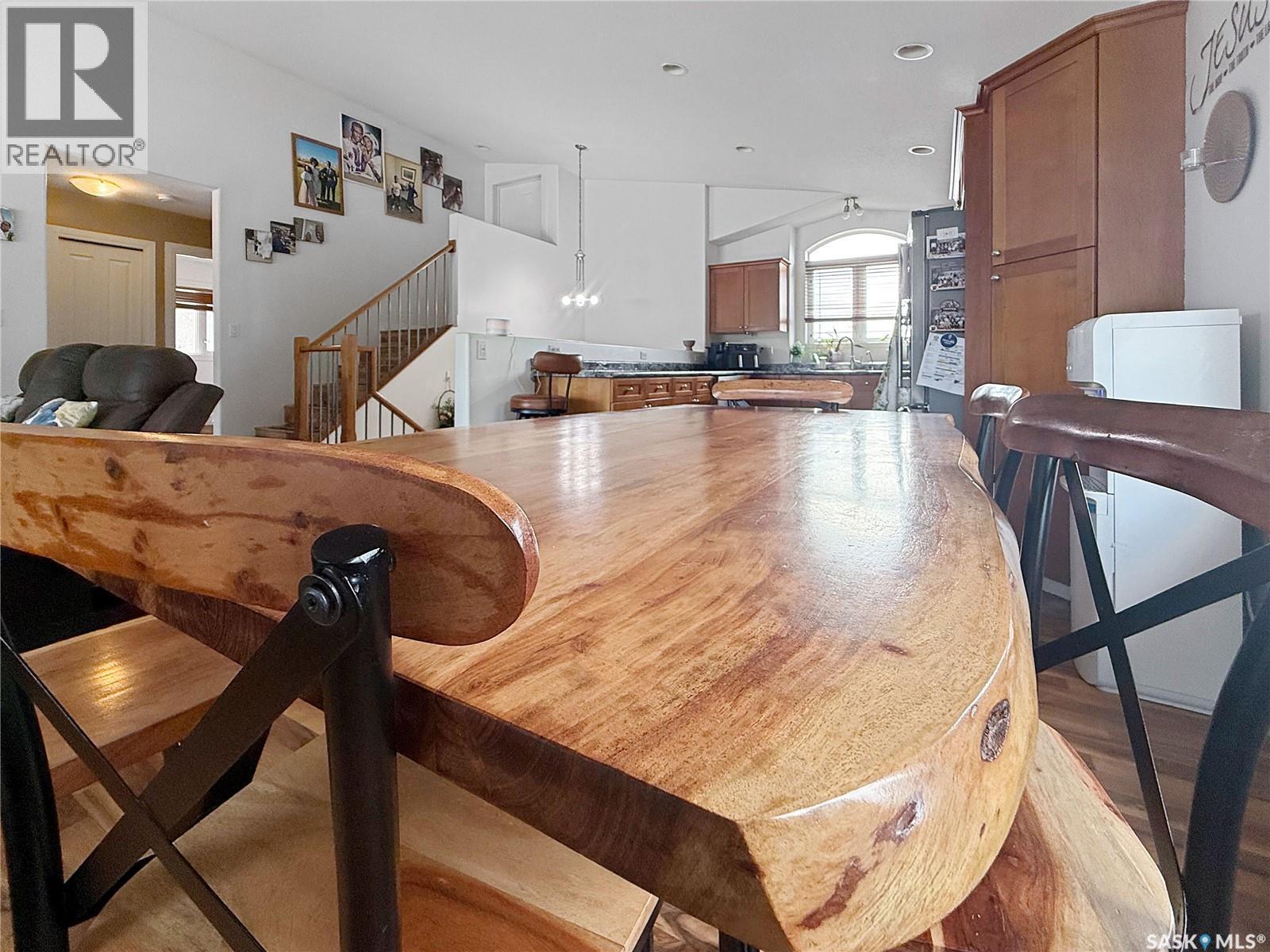 731 Adamson Crescent, Shellbrook, SK - Indoor Photo Showing Dining Room