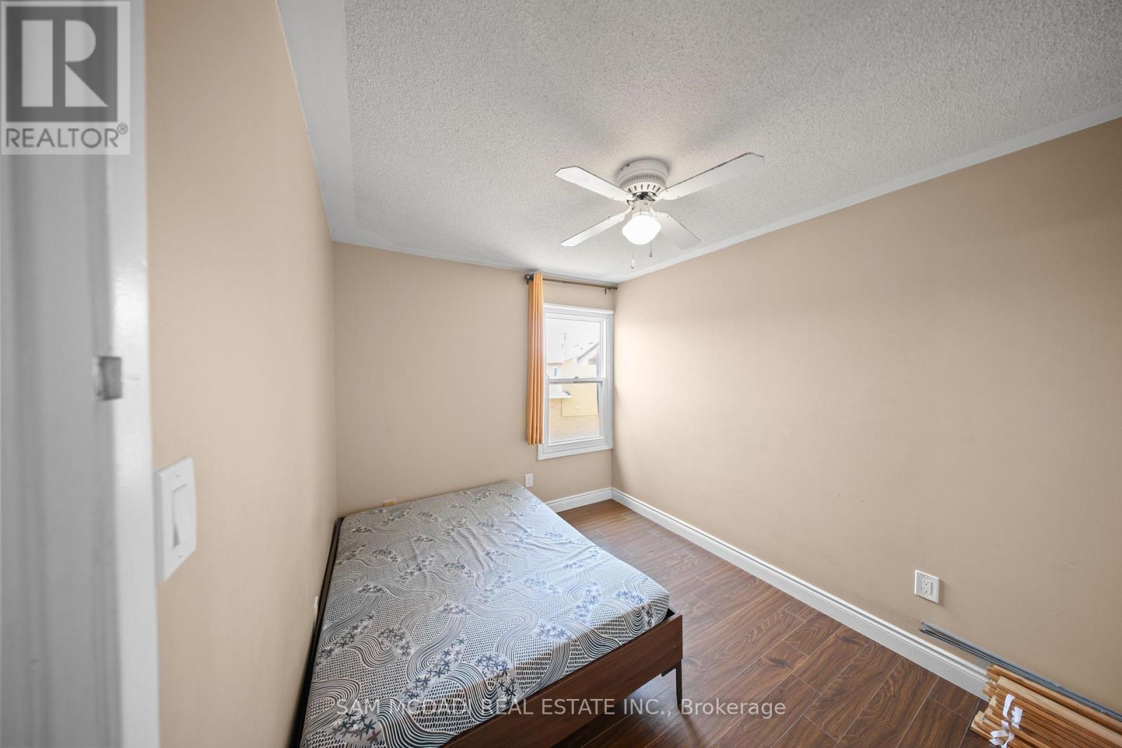 3949 Teakwood Drive, Mississauga, ON - Indoor