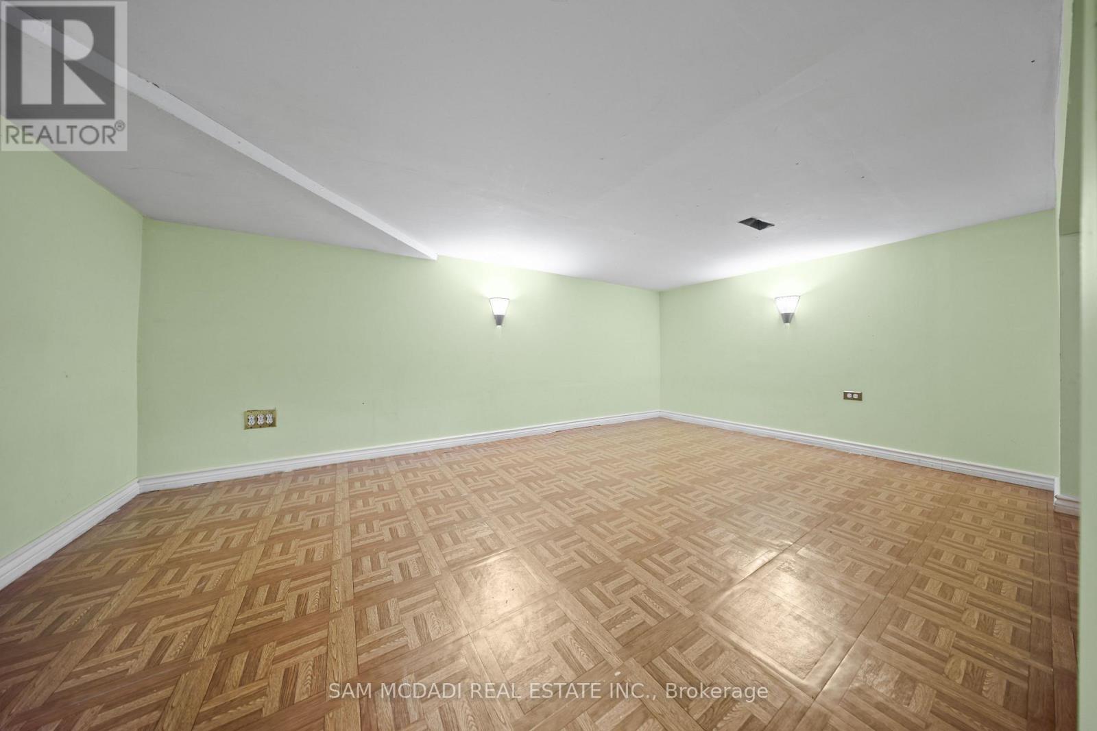 3949 Teakwood Drive, Mississauga, ON - Indoor Photo Showing Other Room