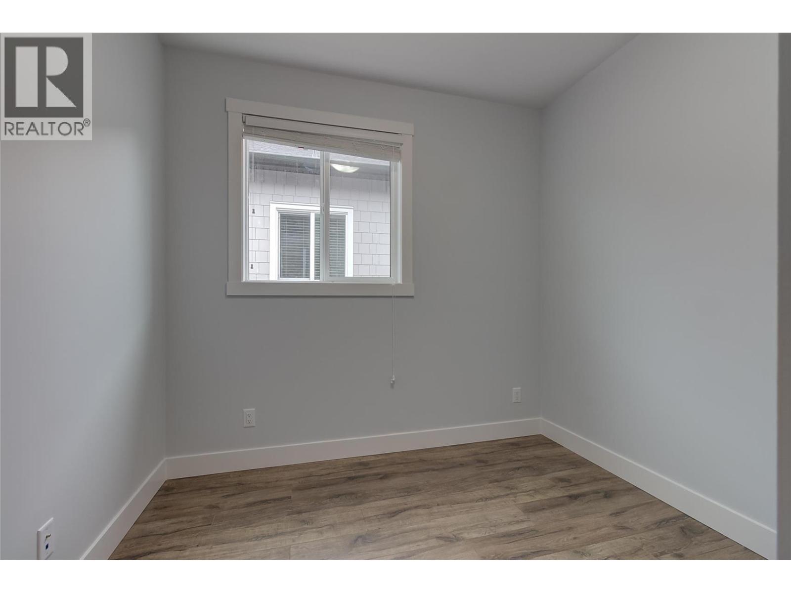 756 Glenwood Avenue Unit# 1, Kelowna, BC - Indoor Photo Showing Other Room
