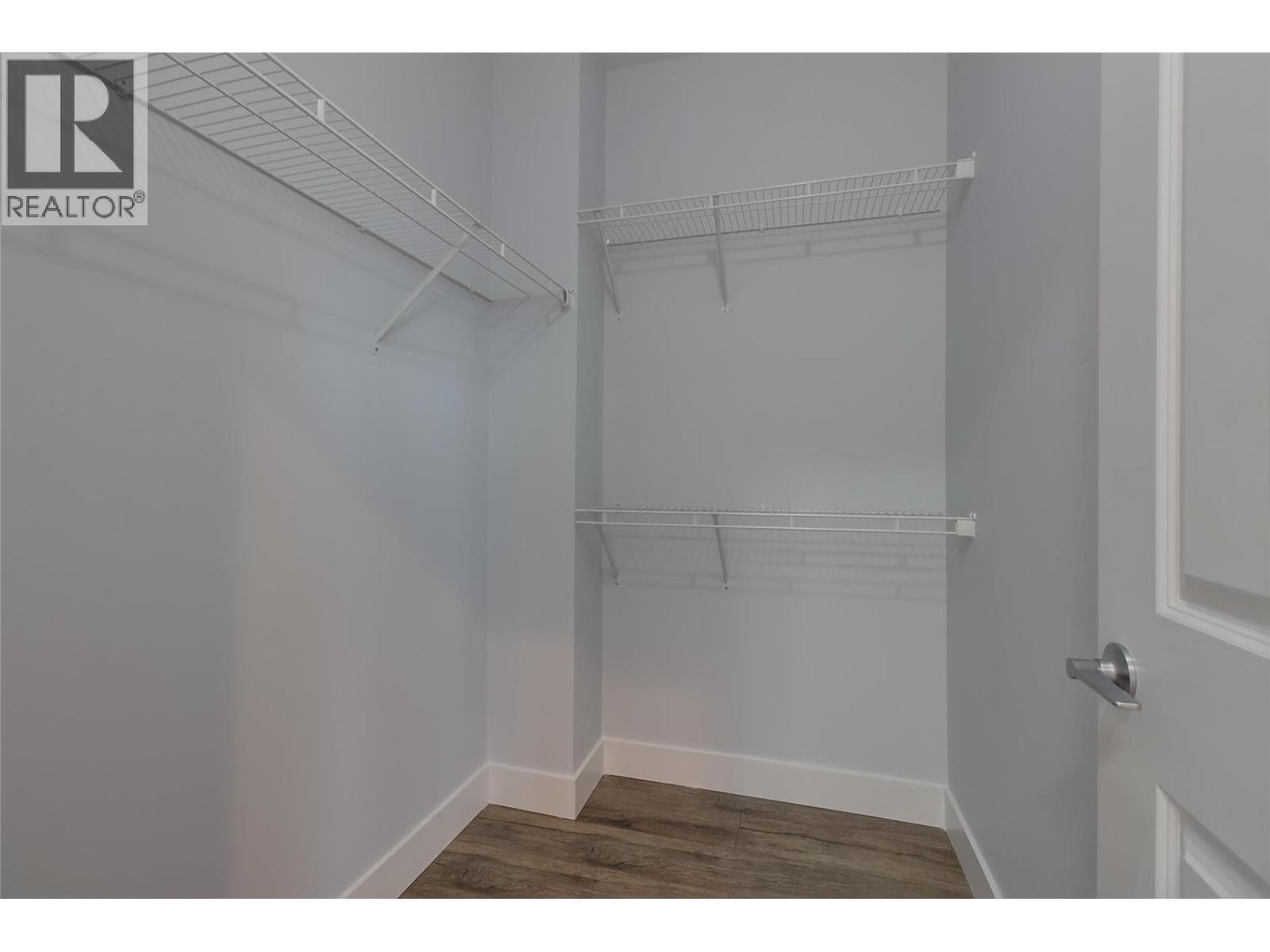 756 Glenwood Avenue Unit# 1, Kelowna, BC - Indoor With Storage