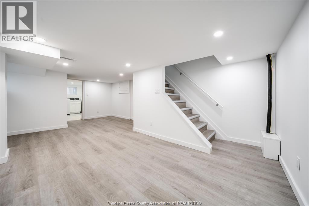 1691 Dougall, Windsor, ON - Indoor