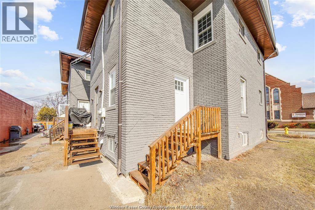 1691 Dougall, Windsor, ON - Outdoor
