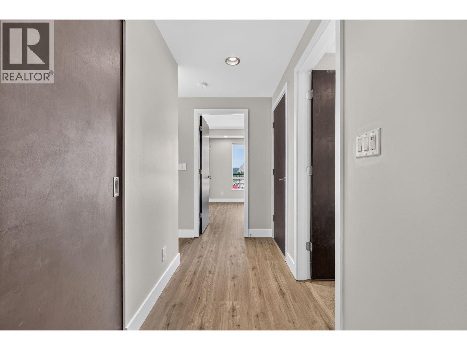 2040 Springfield Road Unit# 1407, Kelowna, BC - Indoor Photo Showing Other Room