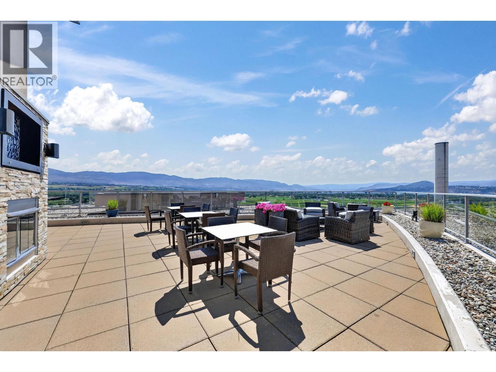 2040 Springfield Road Unit# 1407, Kelowna, BC - Outdoor With View