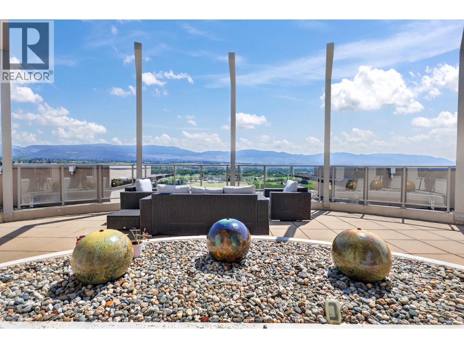 2040 Springfield Road Unit# 1407, Kelowna, BC - With View