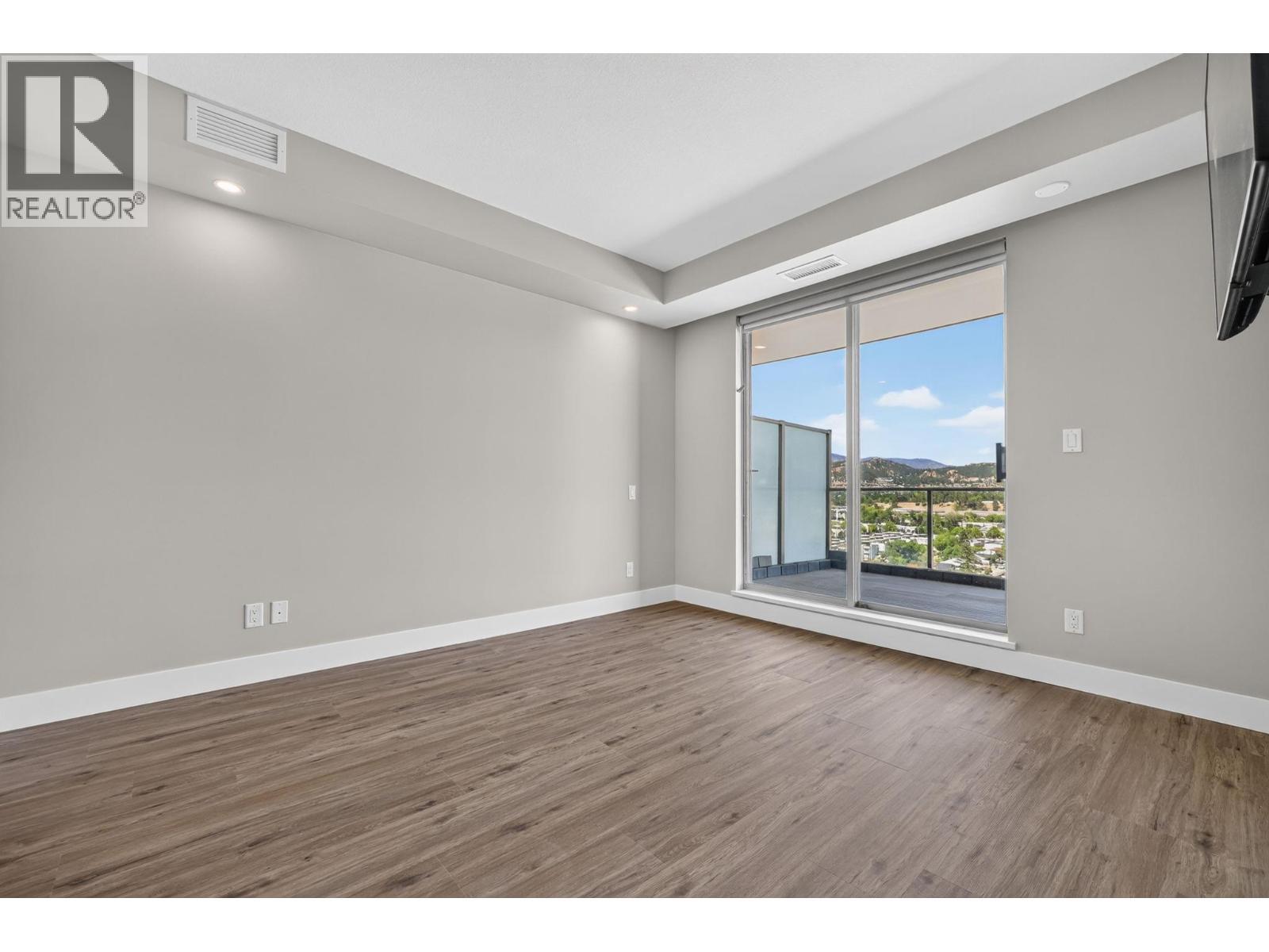 2040 Springfield Road Unit# 1407, Kelowna, BC - Indoor Photo Showing Other Room