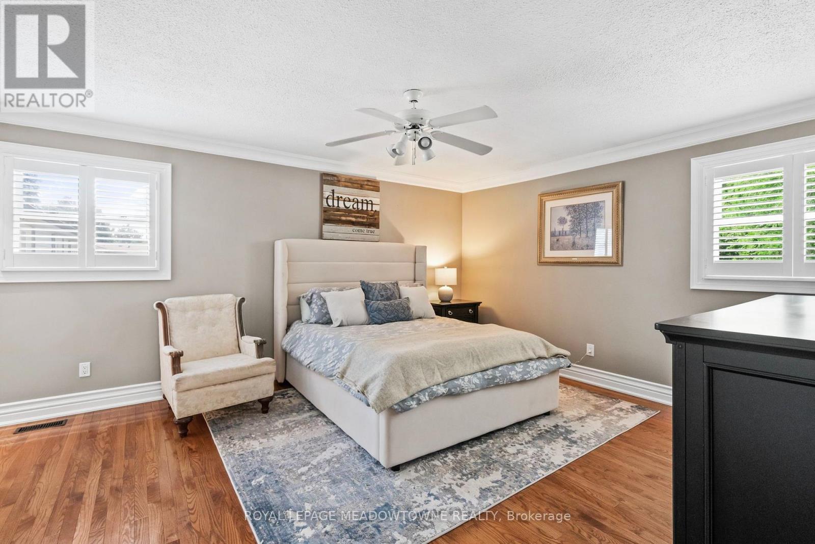 608 Moorelands Crescent, Milton, ON - Indoor Photo Showing Bedroom