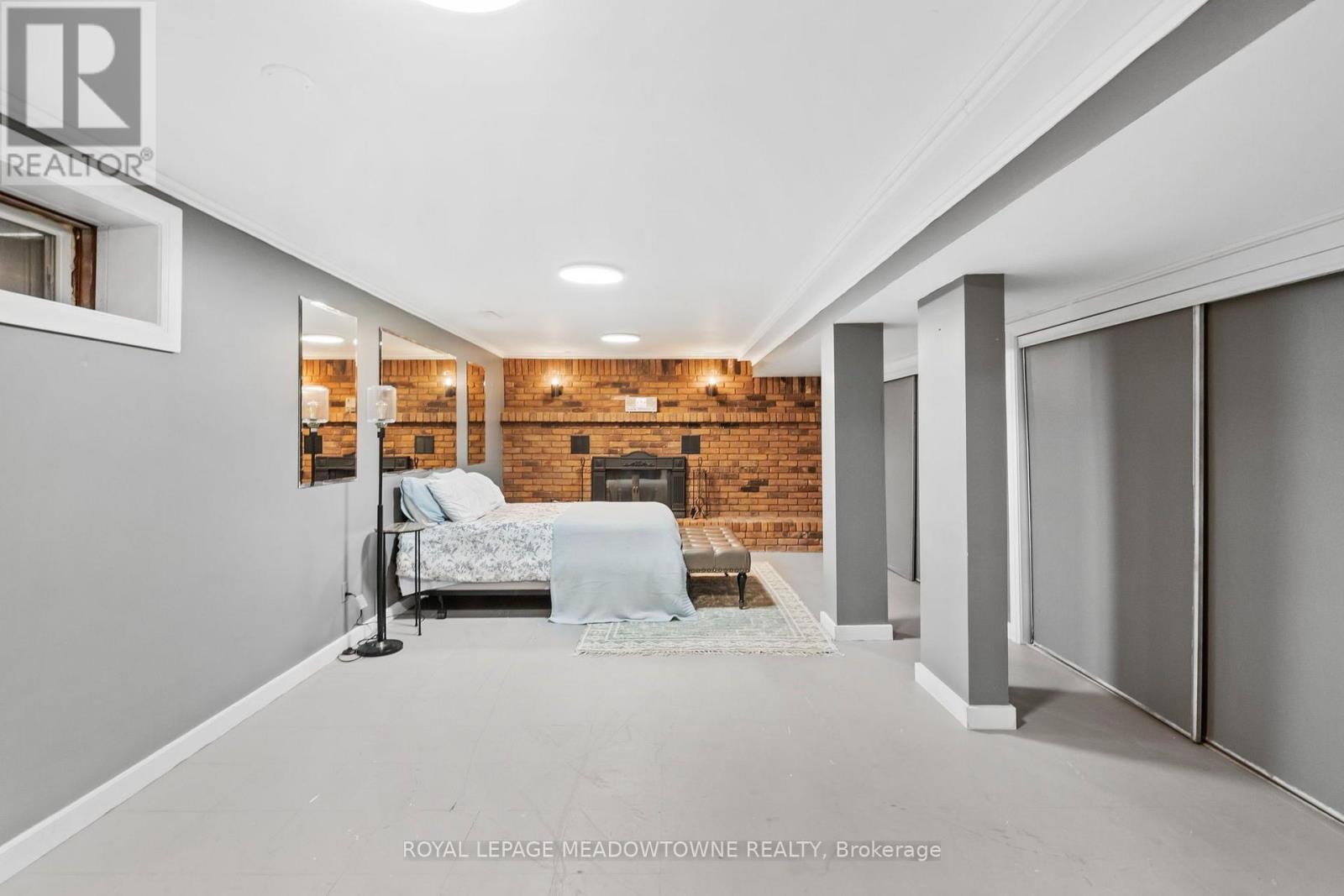 608 Moorelands Crescent, Milton, ON - Indoor
