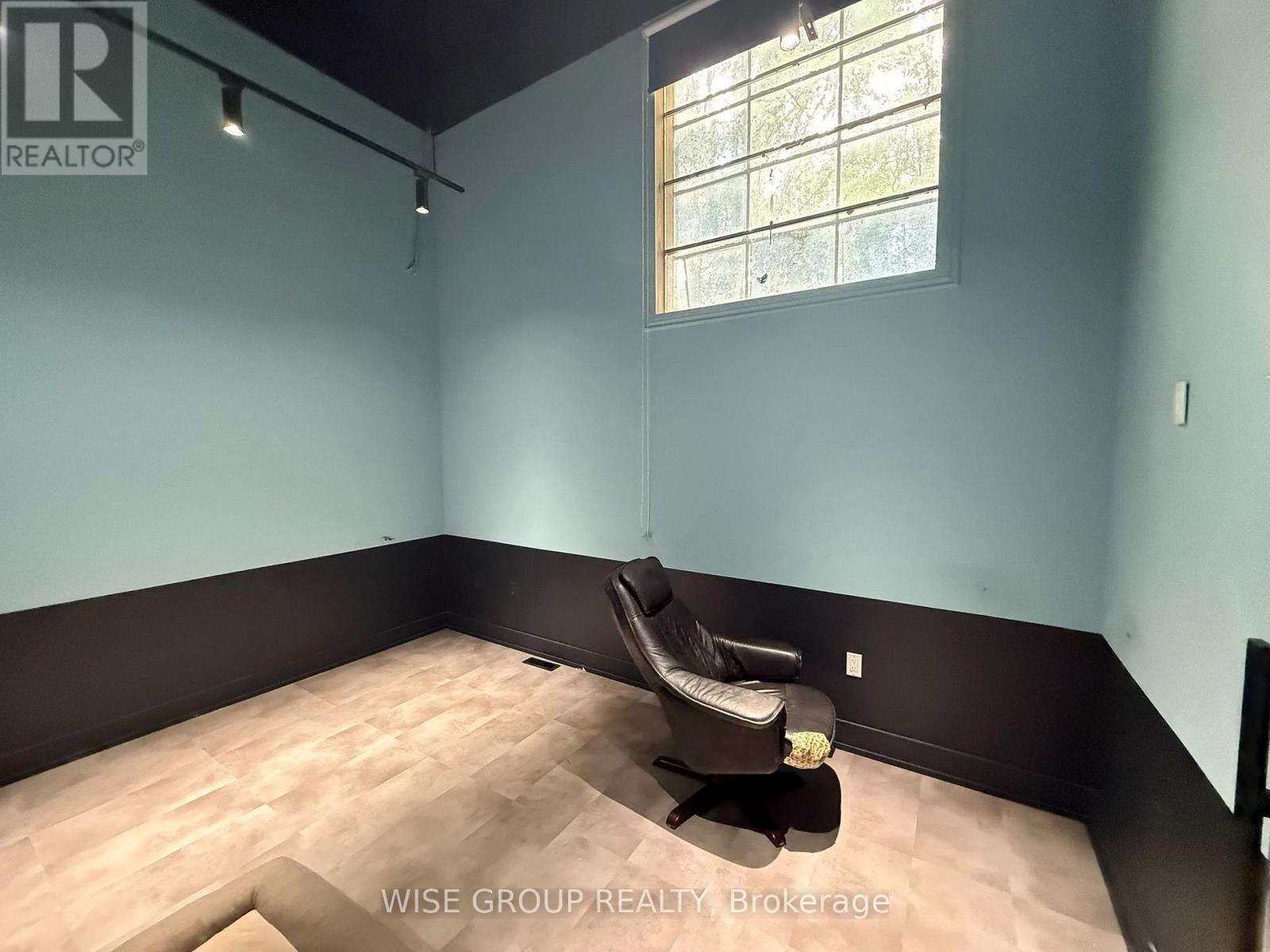 3156 Lenworth Drive, Mississauga, ON