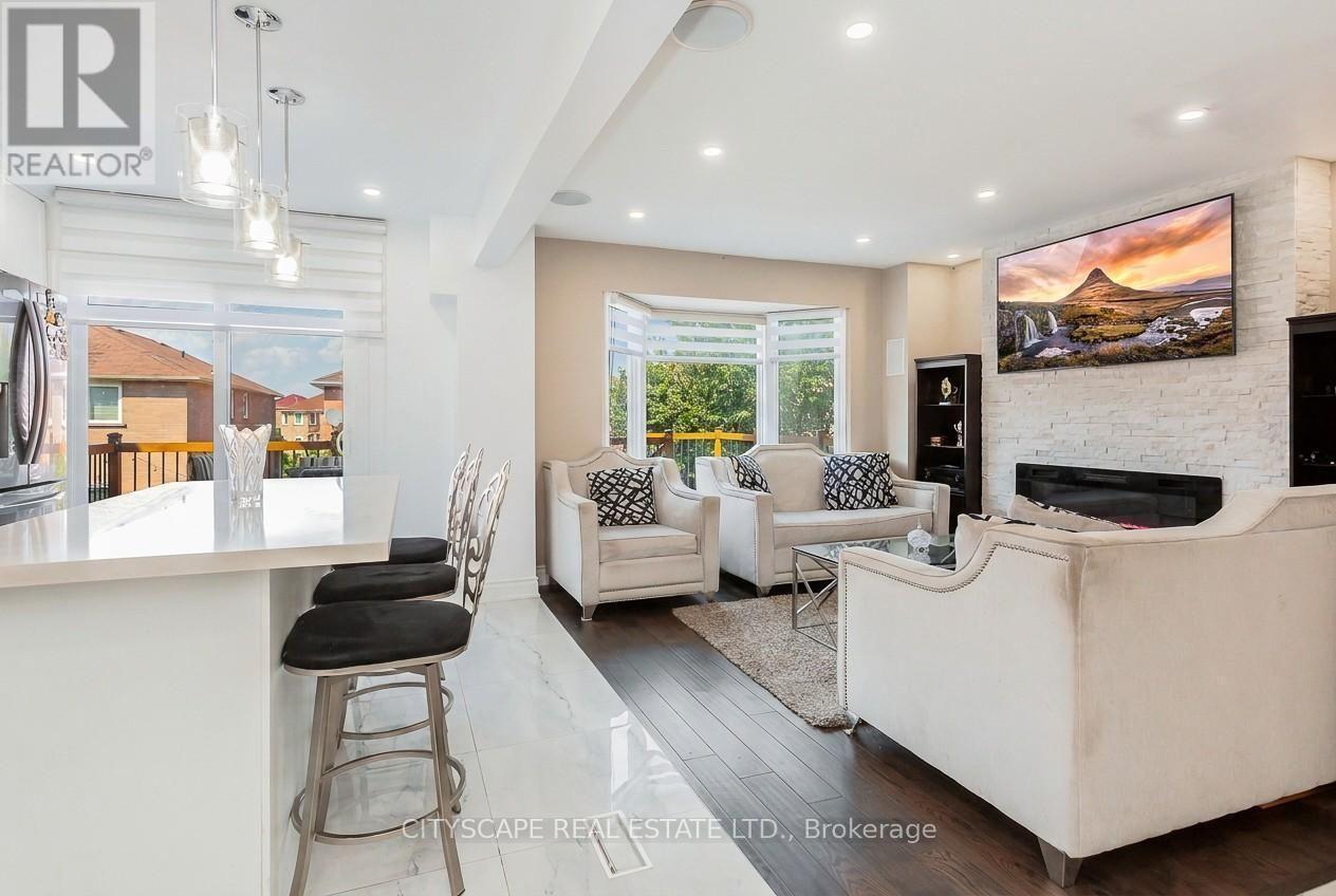 5259 Astwell Avenue, Mississauga, ON - Indoor Photo Showing Living Room With Fireplace