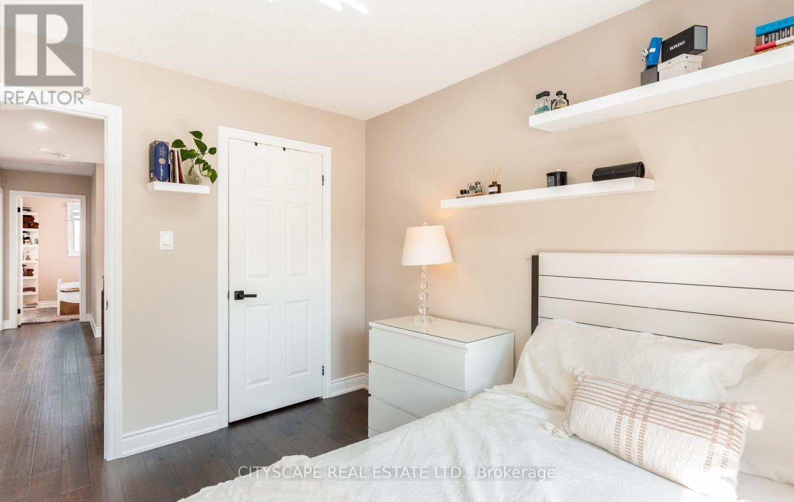 5259 Astwell Avenue, Mississauga, ON - Indoor Photo Showing Bedroom