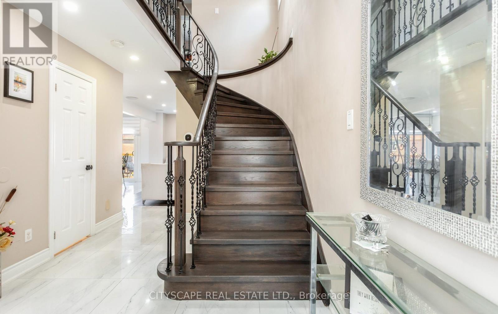 5259 Astwell Avenue, Mississauga, ON - Indoor Photo Showing Other Room