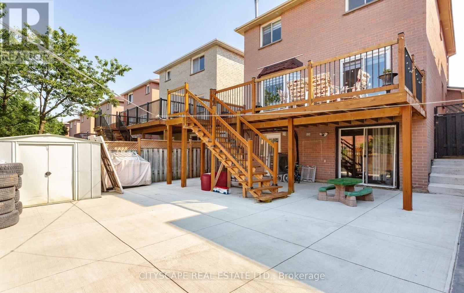 5259 Astwell Avenue, Mississauga, ON - Outdoor With Deck Patio Veranda With Exterior