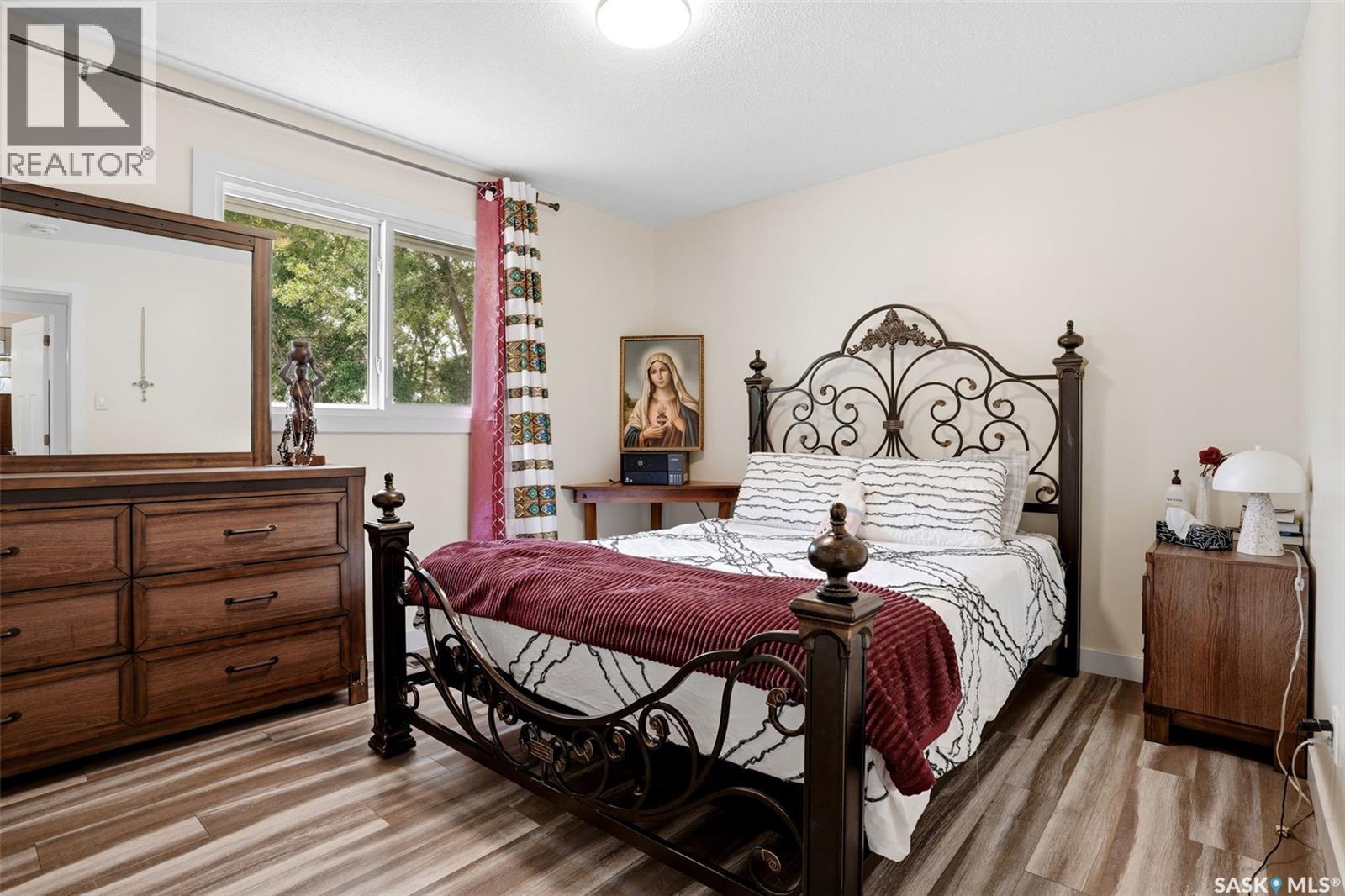 46 Mossing Bay, Regina, SK - Indoor Photo Showing Bedroom