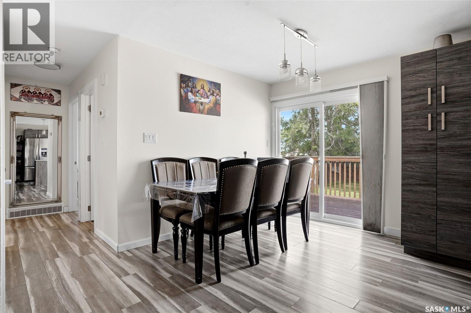46 Mossing Bay, Regina, SK - Indoor Photo Showing Dining Room
