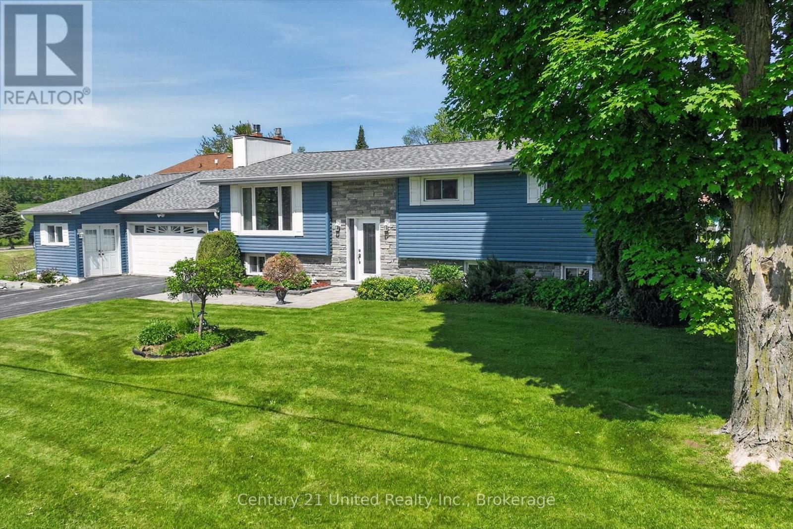 1190 Nuforest Drive, Selwyn, ON - Outdoor