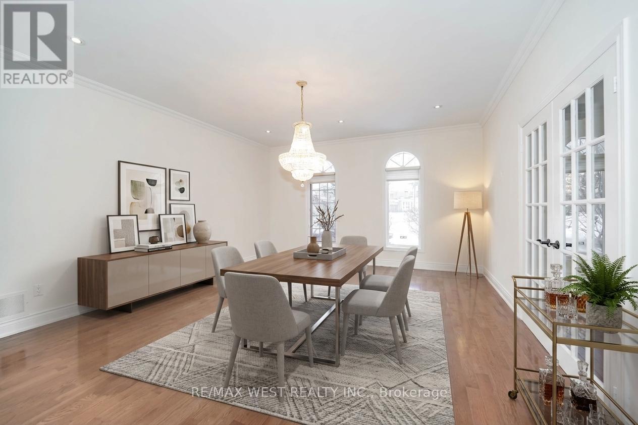81 Woodview Drive, Pickering, ON - Indoor Photo Showing Dining Room