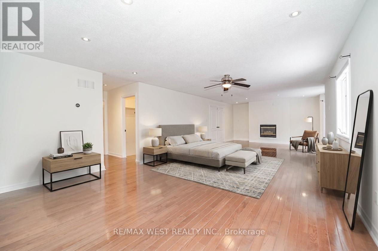 81 Woodview Drive, Pickering, ON - Indoor Photo Showing Bedroom