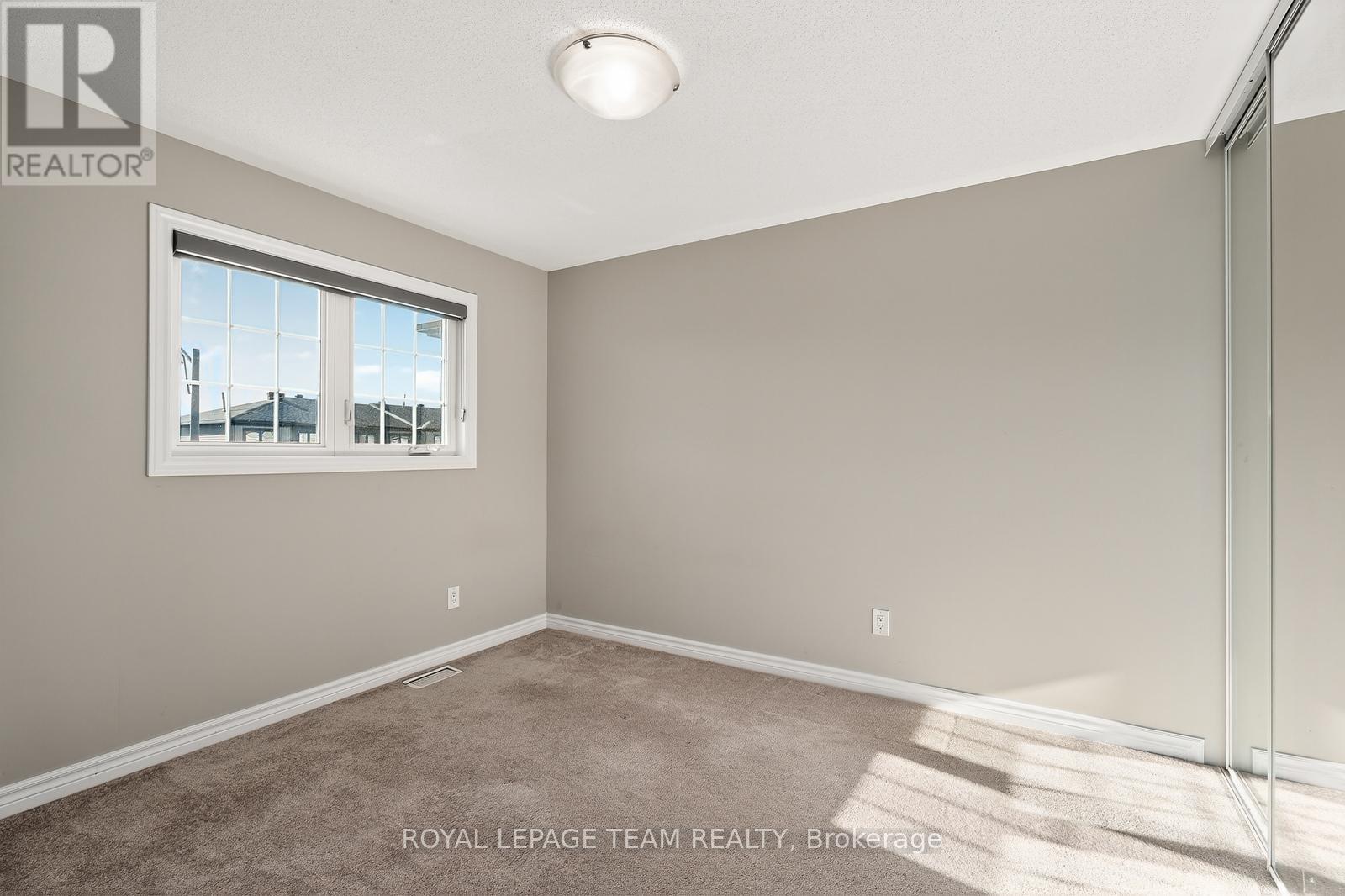 619 Geranium Walk, Ottawa, ON - Indoor Photo Showing Other Room