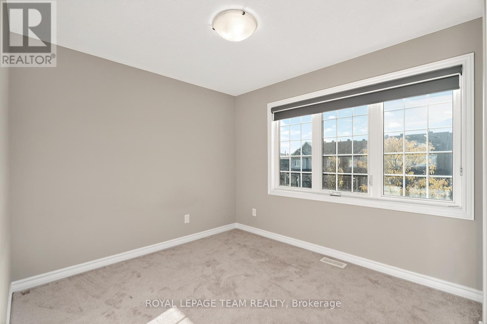 619 Geranium Walk, Ottawa, ON - Indoor Photo Showing Other Room
