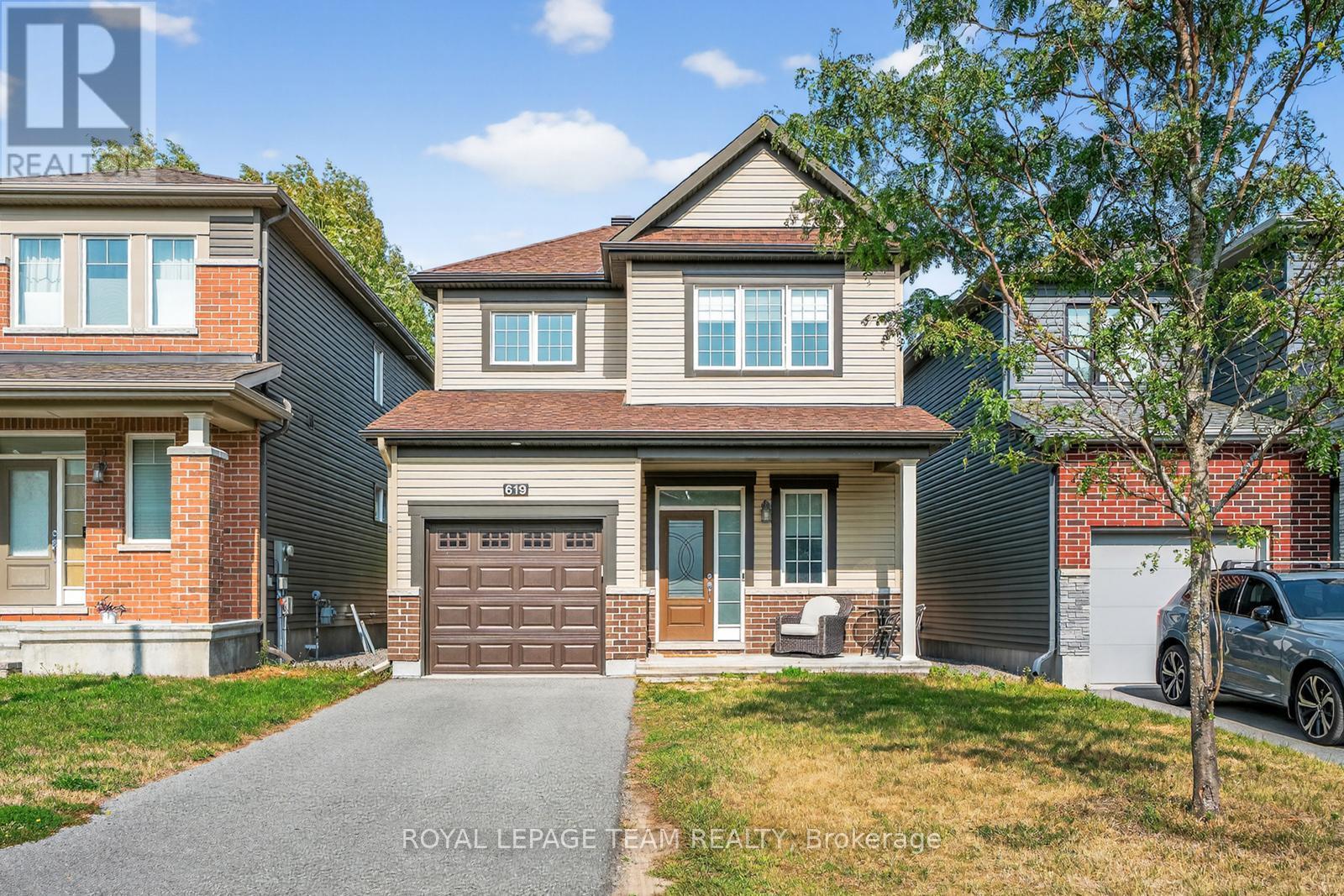 619 Geranium Walk, Ottawa, ON - Outdoor With Facade