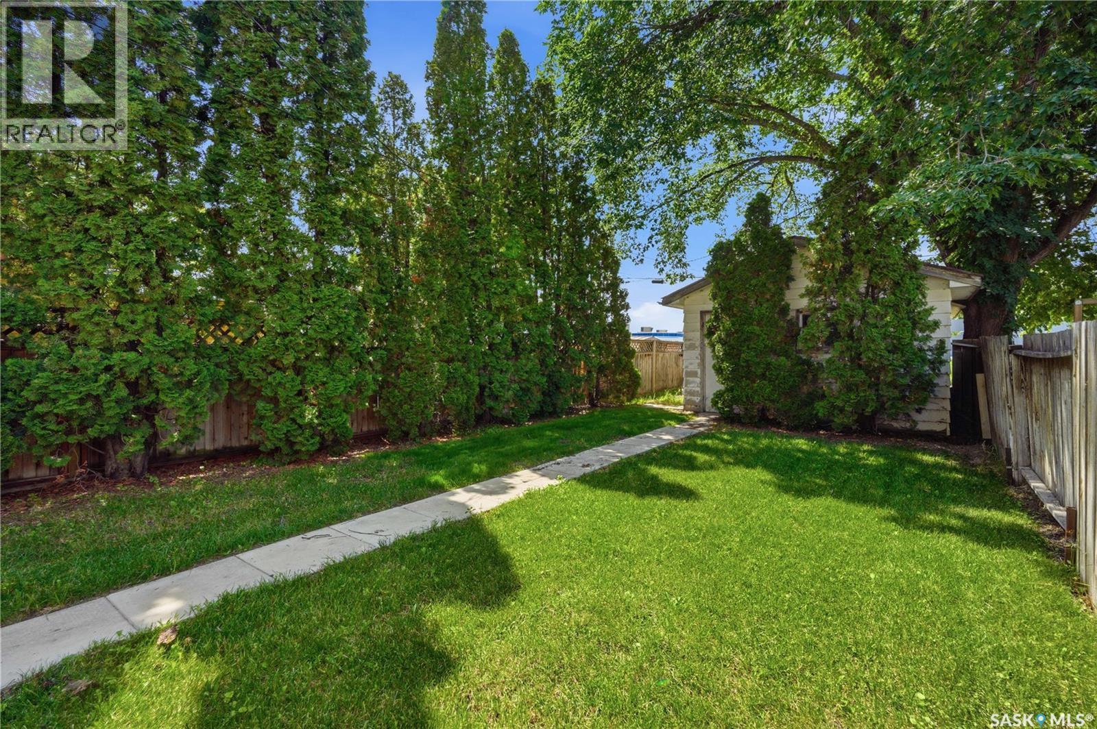 927 4Th Avenue N, Saskatoon, SK - Outdoor