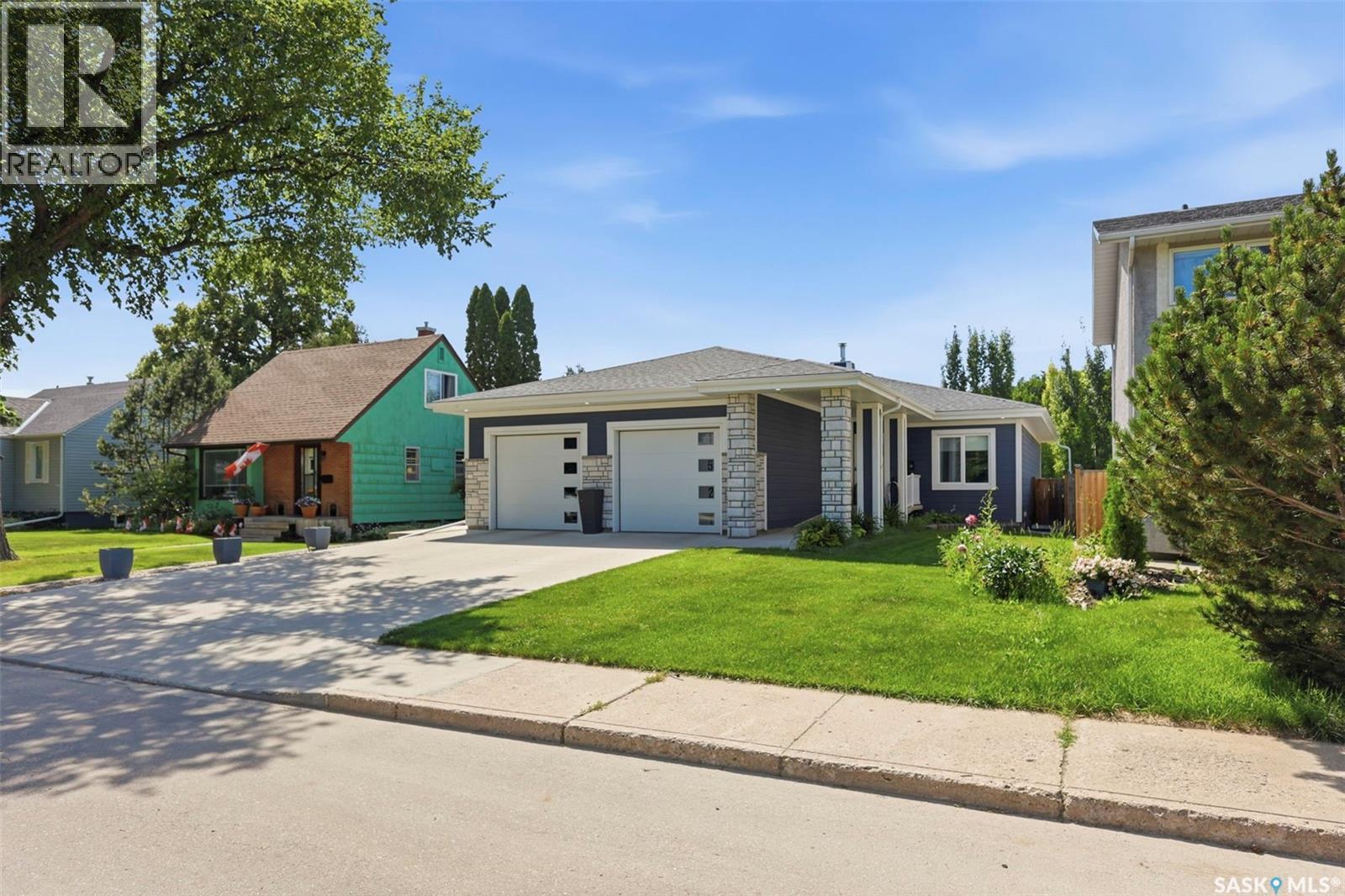 1521 10Th Avenue N, Saskatoon, SK - Outdoor