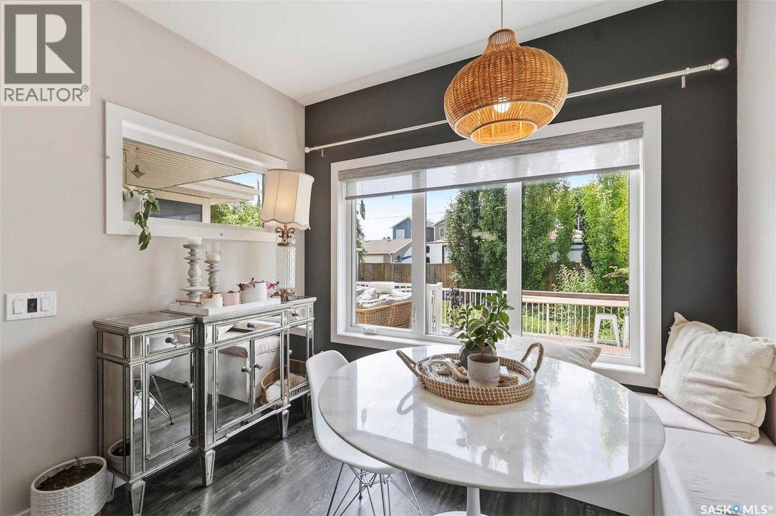 1521 10Th Avenue N, Saskatoon, SK - Indoor Photo Showing Dining Room