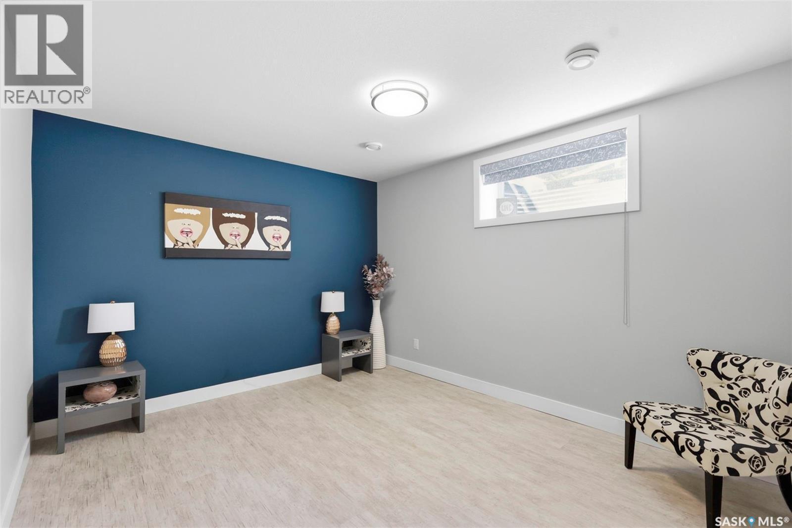 1521 10Th Avenue N, Saskatoon, SK - Indoor