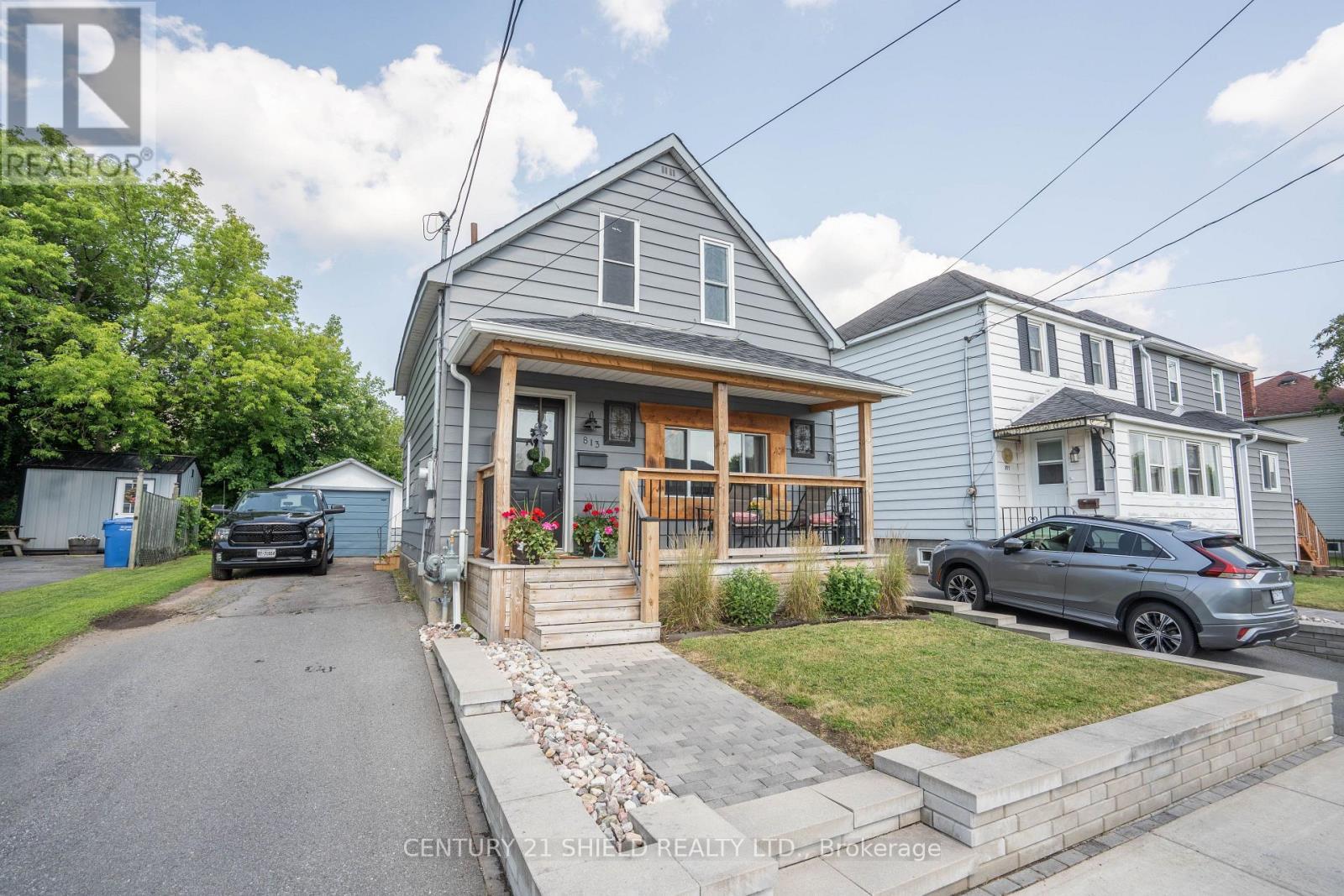 813 York Street, Cornwall, ON - Outdoor With Deck Patio Veranda