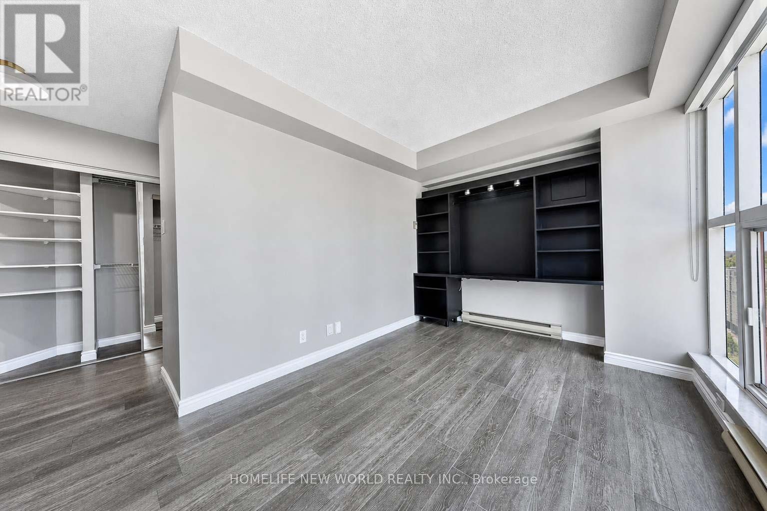 1602 - 77 Harbour Square, Toronto, ON - Indoor