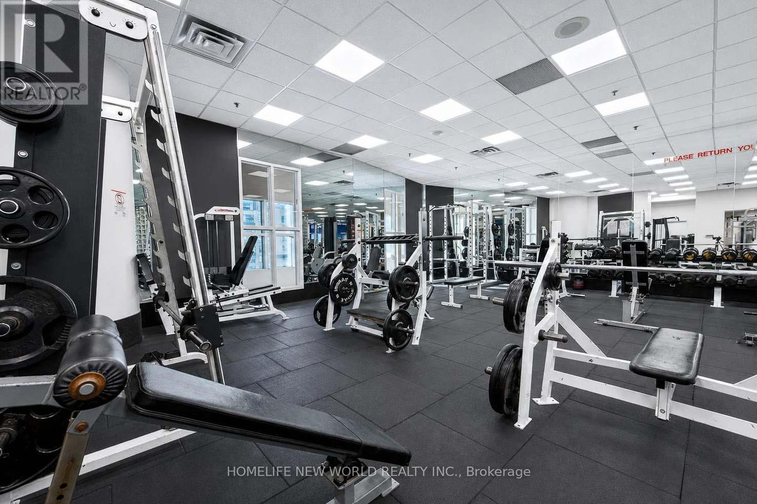 1602 - 77 Harbour Square, Toronto, ON - Indoor Photo Showing Gym Room
