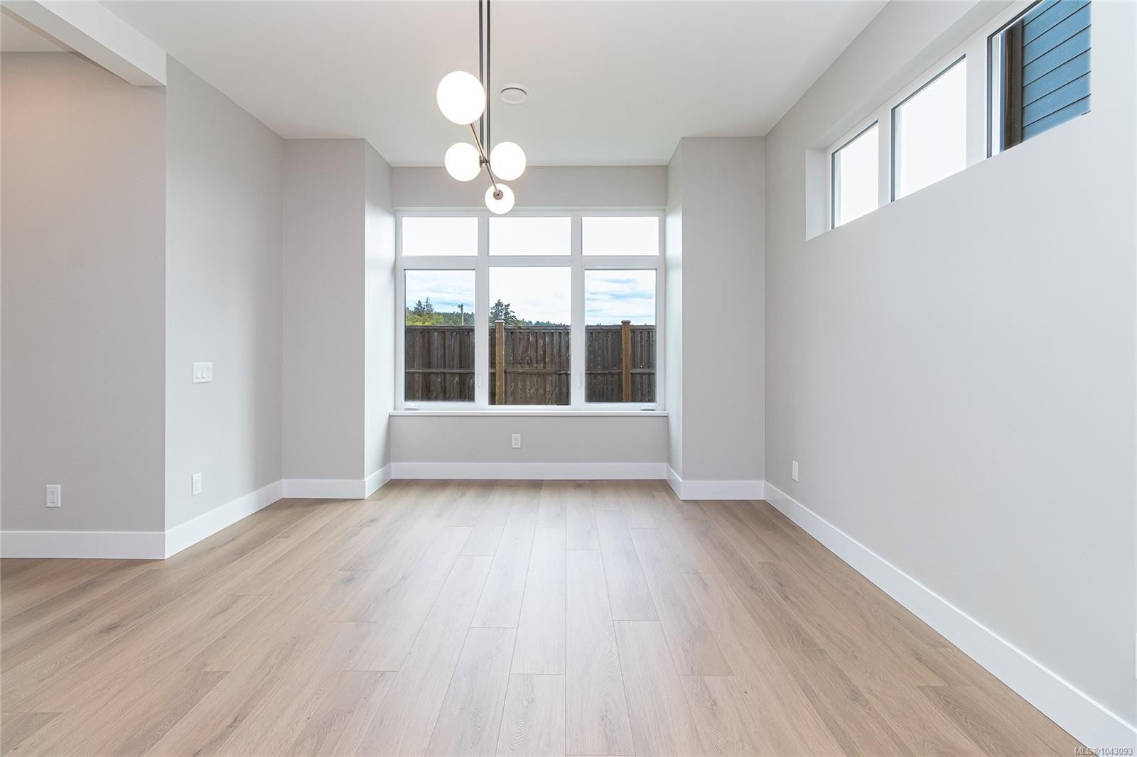 290 Seafield Rd, Colwood, BC