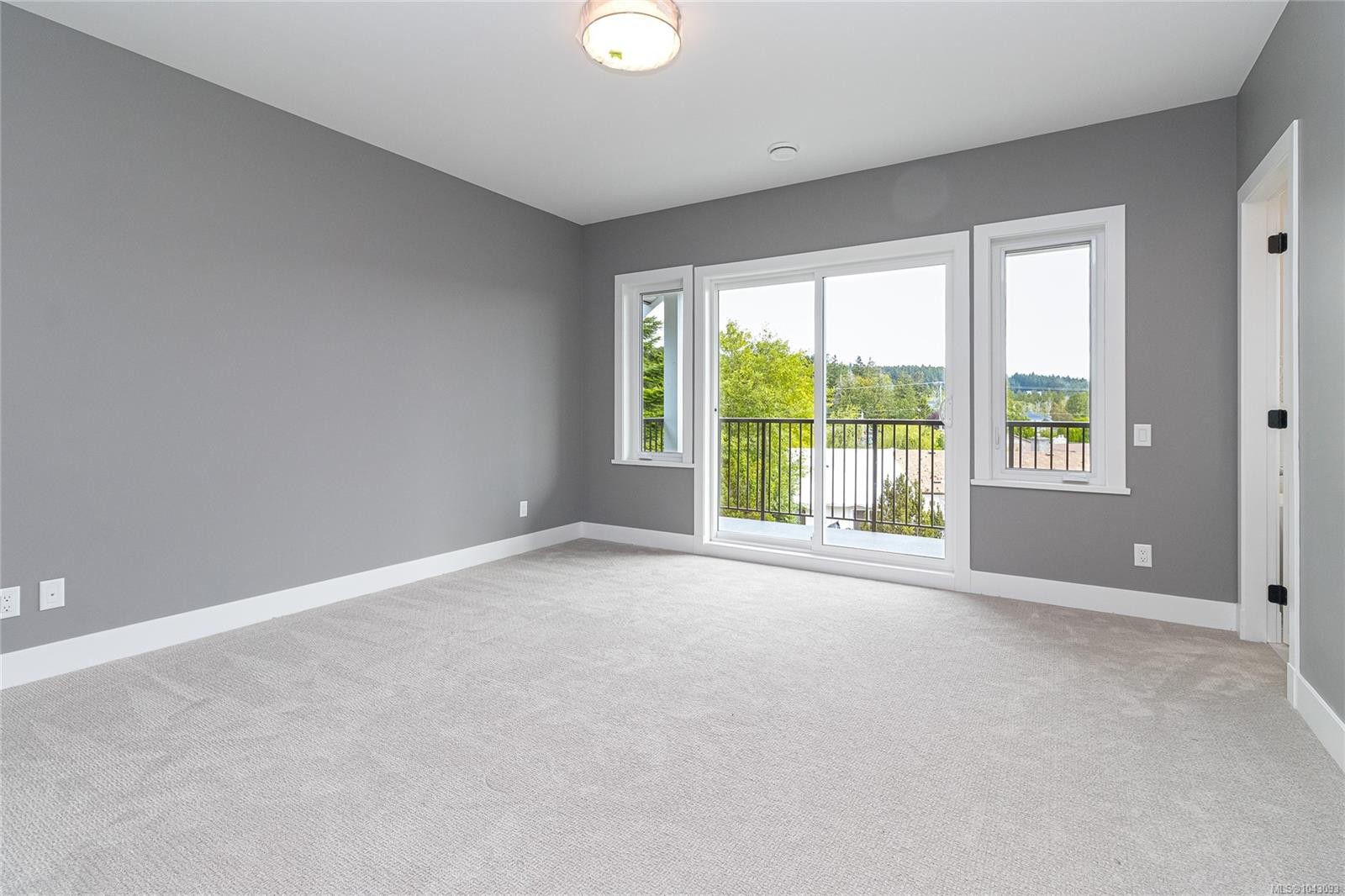 290 Seafield Rd, Colwood, BC