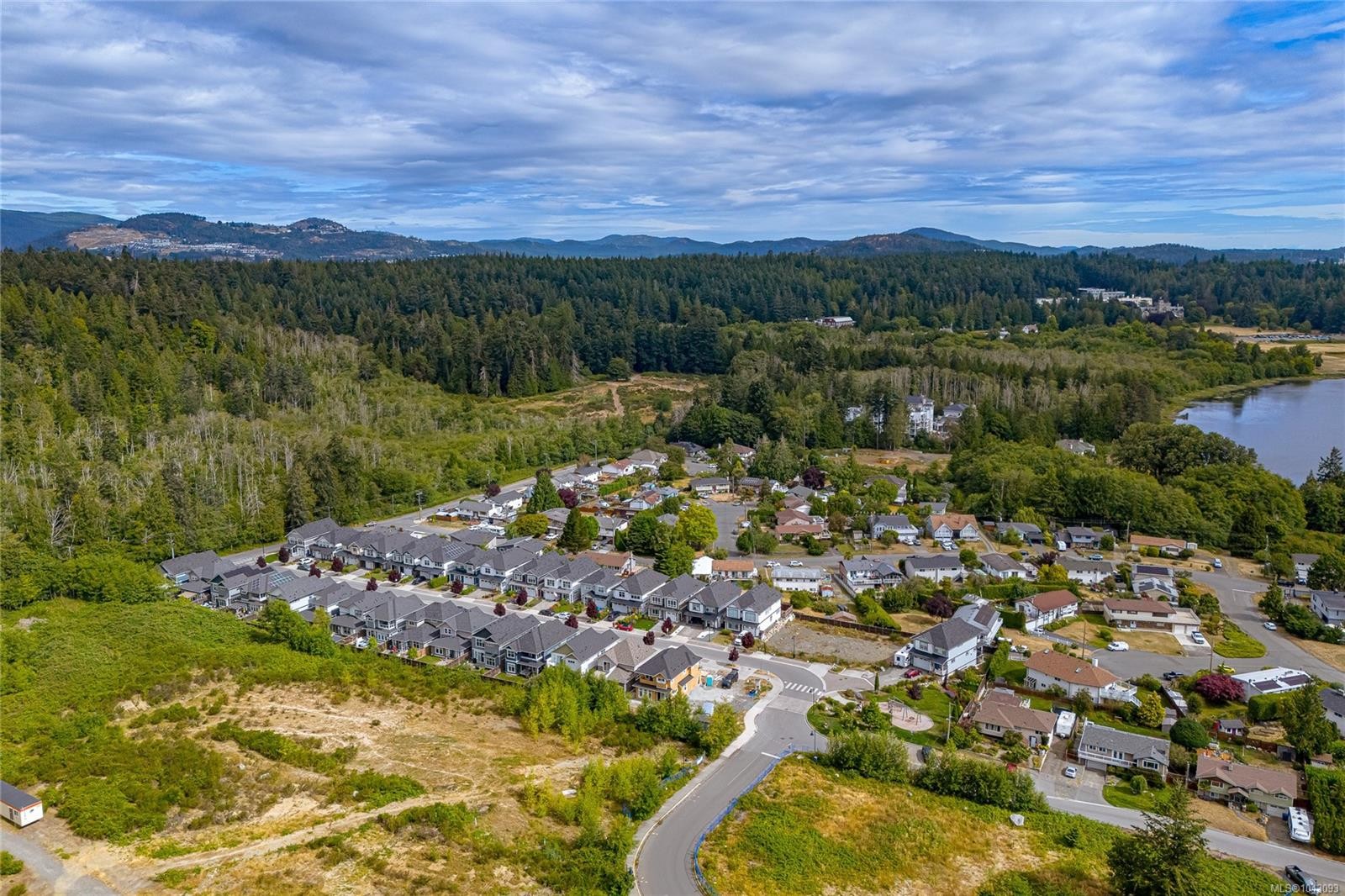 290 Seafield Rd, Colwood, BC