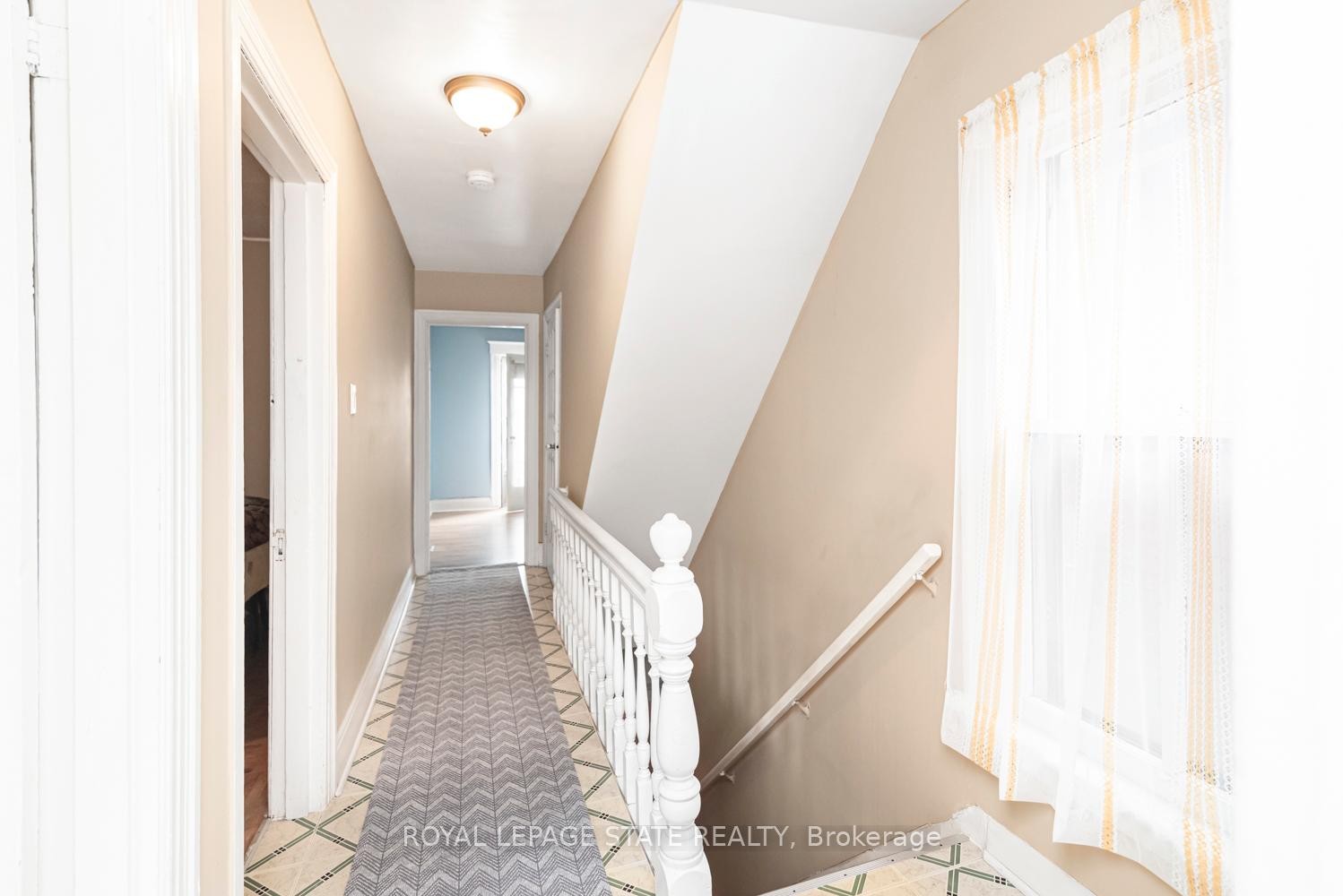 44 Arthur Avenue N, Hamilton, ON - Indoor Photo Showing Other Room