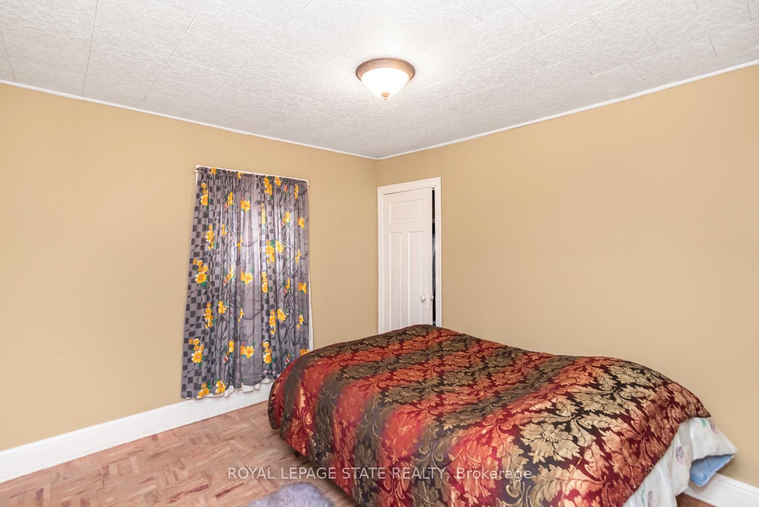 44 Arthur Avenue N, Hamilton, ON - Indoor Photo Showing Bedroom