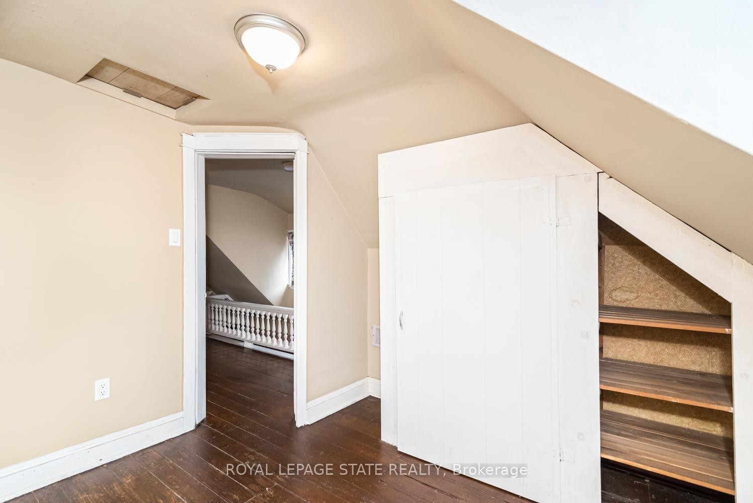 44 Arthur Avenue N, Hamilton, ON - Indoor Photo Showing Other Room