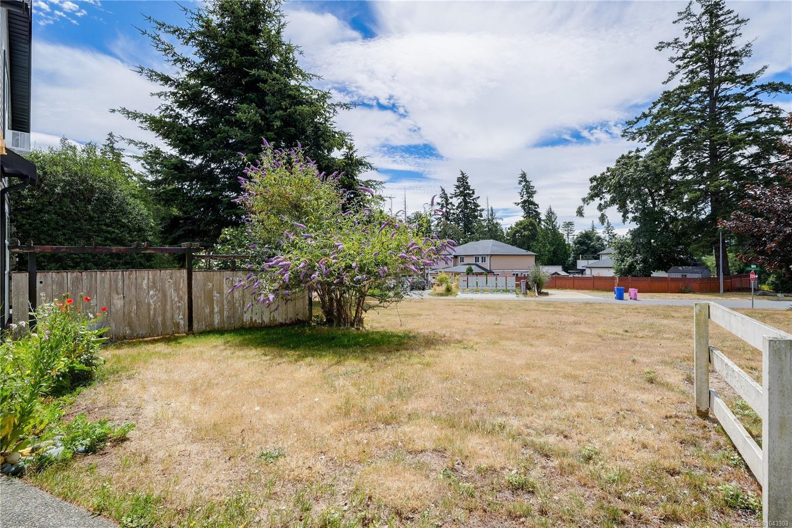 2165 Maple Ave, Sooke, BC - Outdoor
