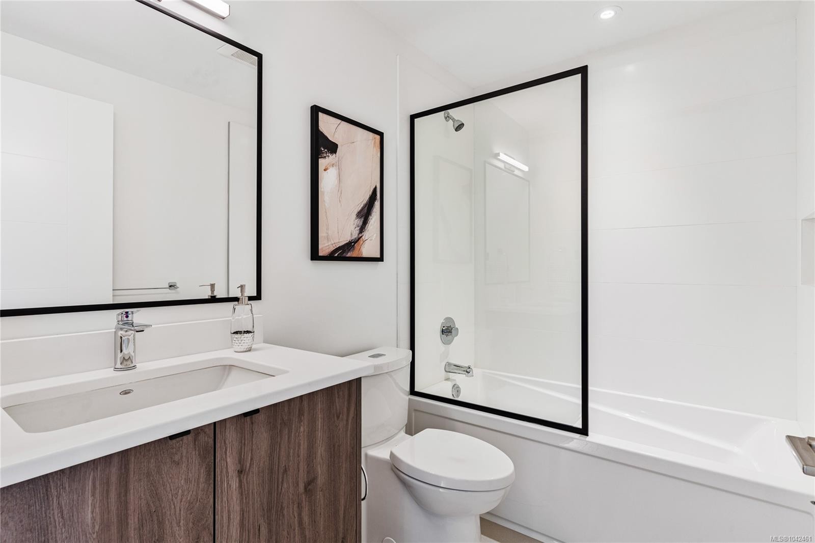 #10-4253 Dieppe Rd, Saanich, BC