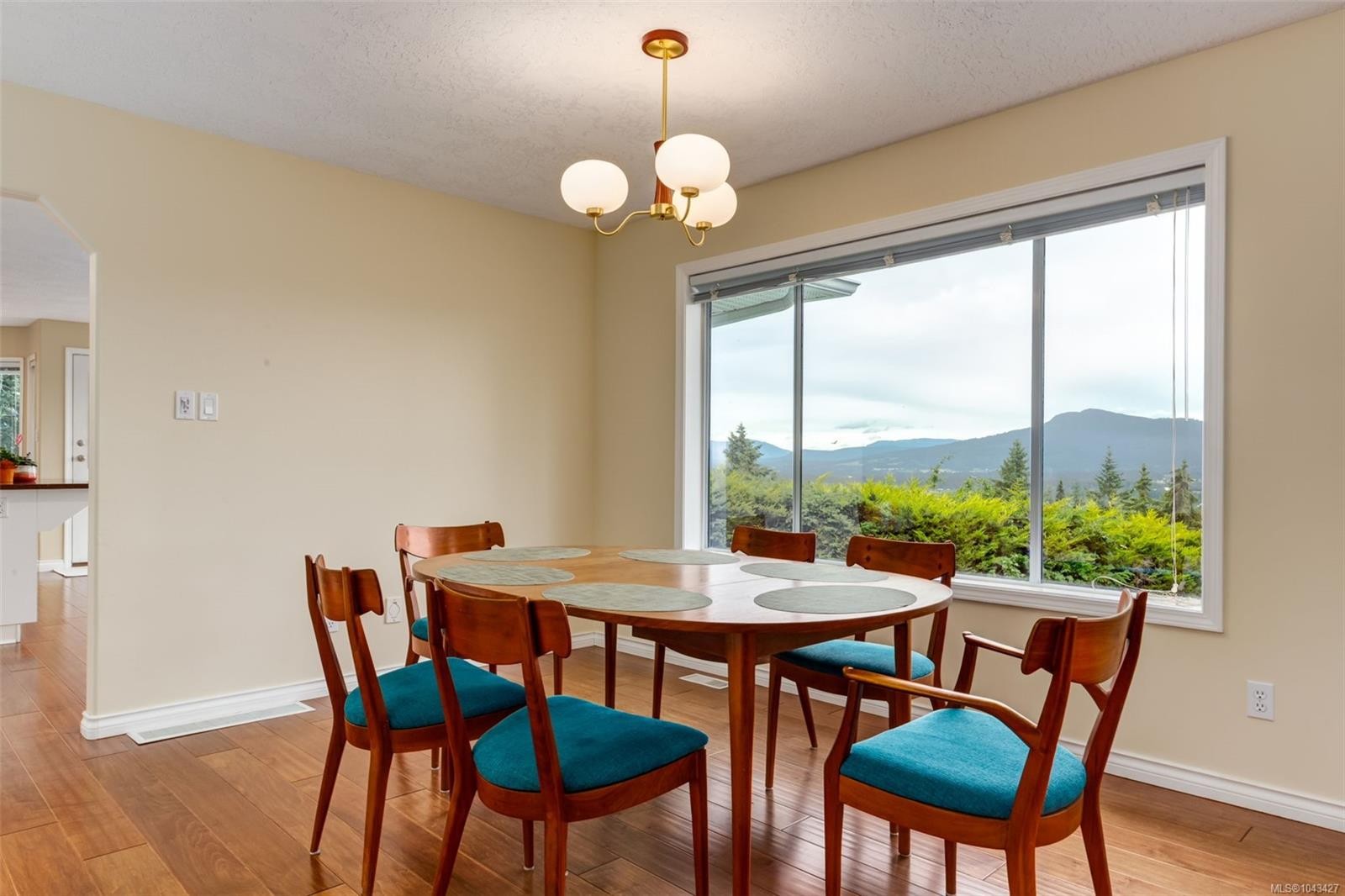 1206 Mckenzie Dr, Duncan, BC