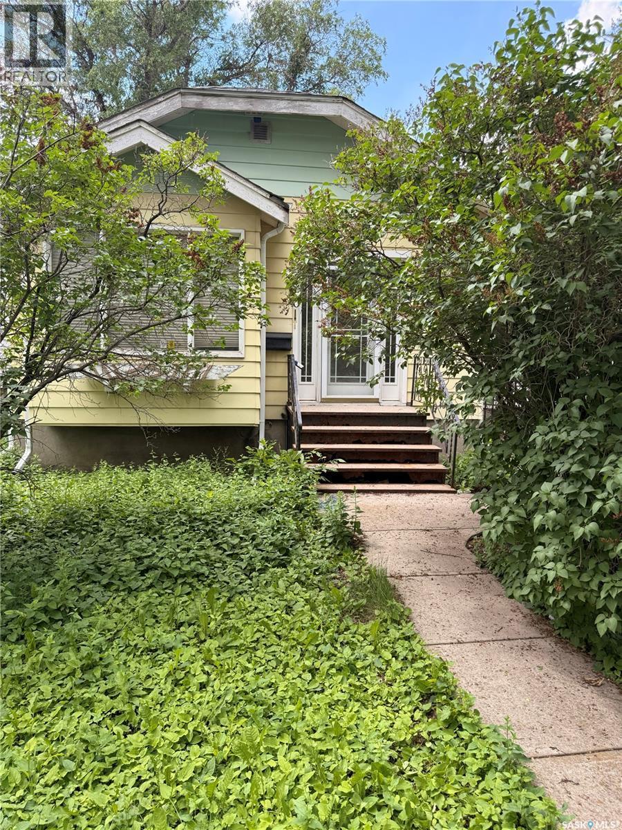 1370 Retallack Street, Regina, SK - Outdoor