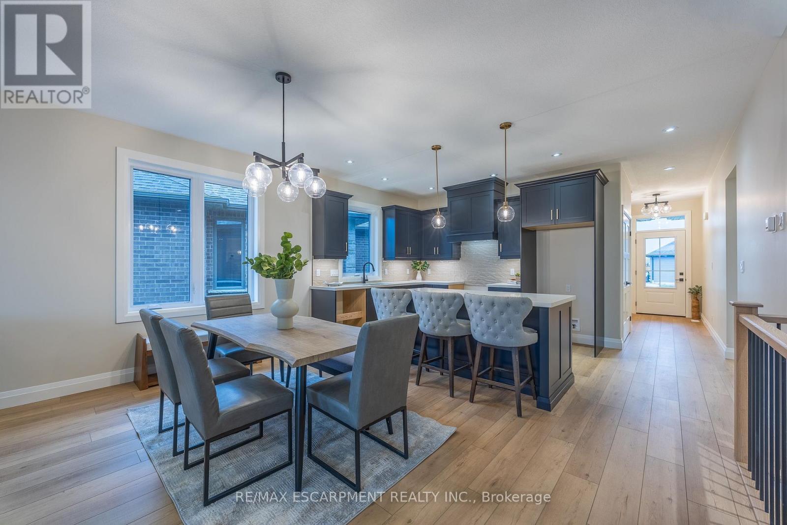 88 Craddock Boulevard, Haldimand, ON - Indoor Photo Showing Dining Room