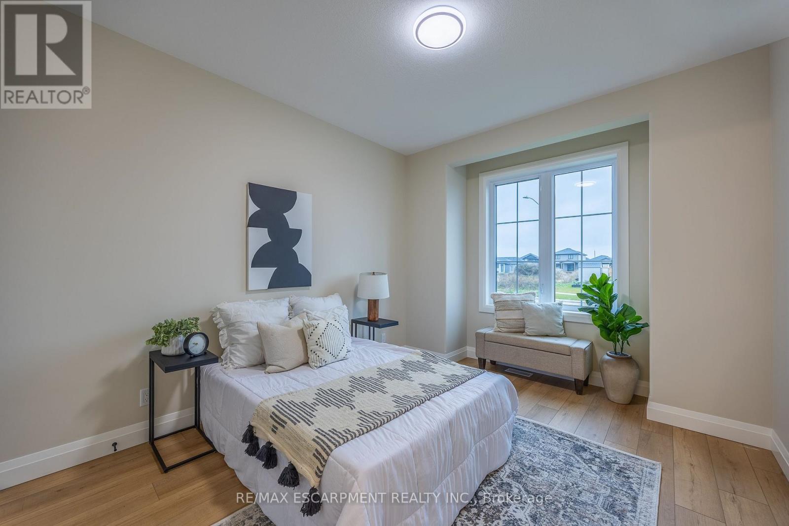 88 Craddock Boulevard, Haldimand, ON - Indoor Photo Showing Bedroom